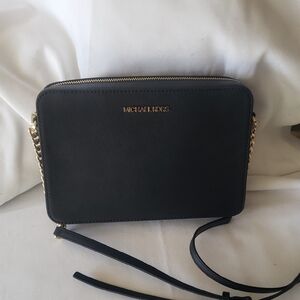 Michael Kors Elegant Black Crossbody Bag